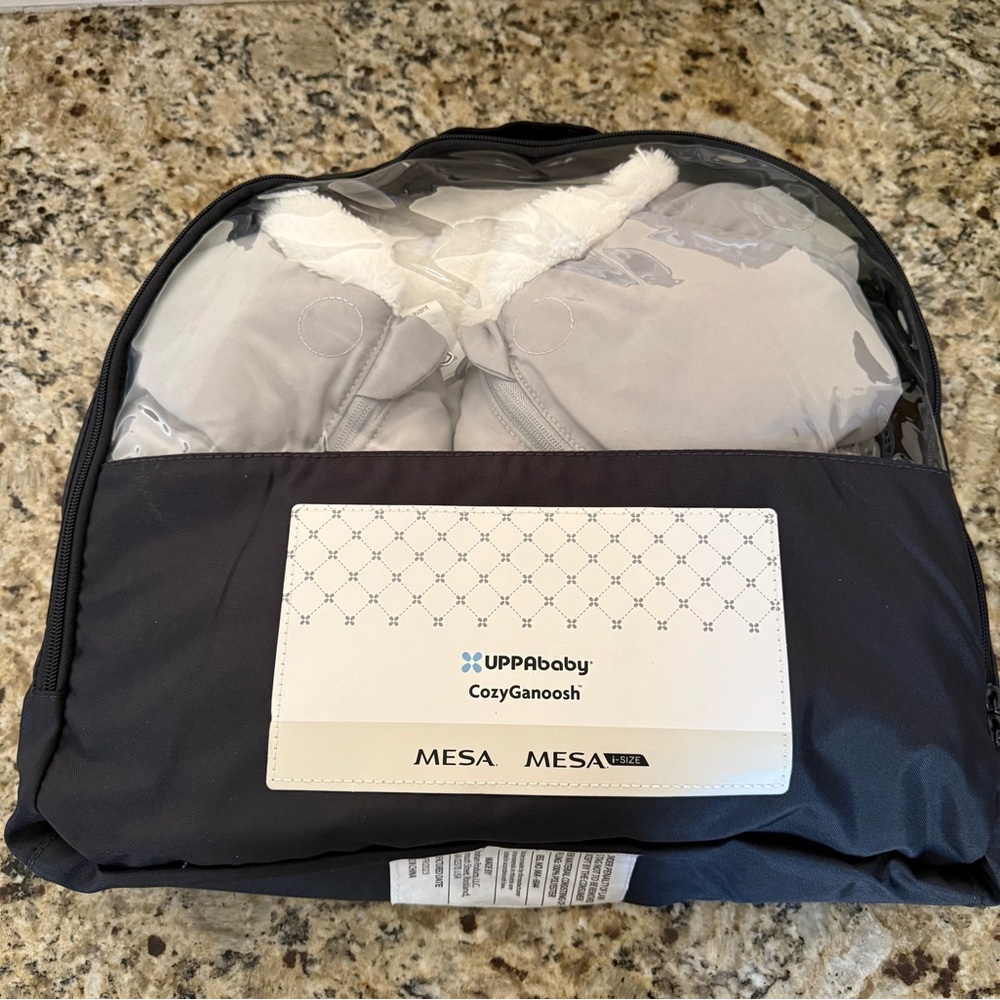 NWT! UPPAbaby CozyGanoosh Footmuff in light grey color (Stella)